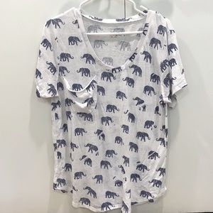 Elephant Design Pocket Short Sleeve T-Shirt